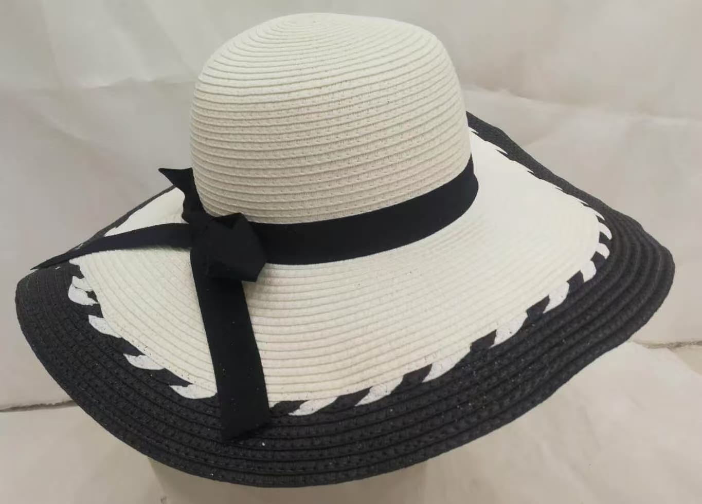 Hand-Woven Hat Style 03